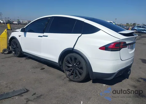 2022 Tesla Model X Plaid Tri Motor All-Wheel Drive from USA, damaged, VIN 7SAXCBE68NF329619